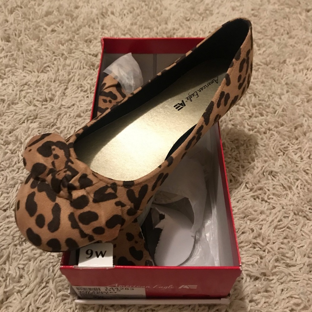NEW IN BOX! American Eagle Leopard Print Flats